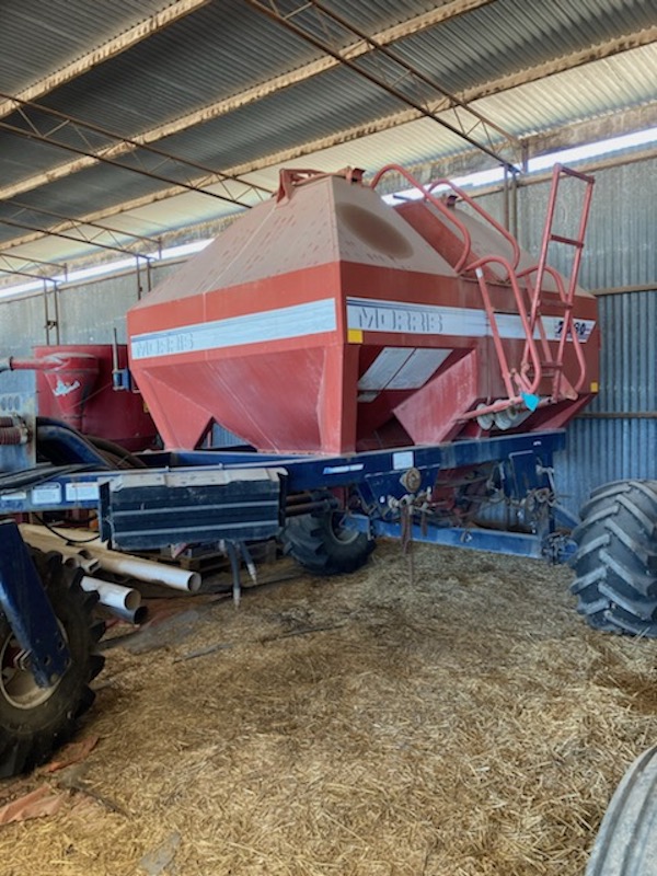 Morris a